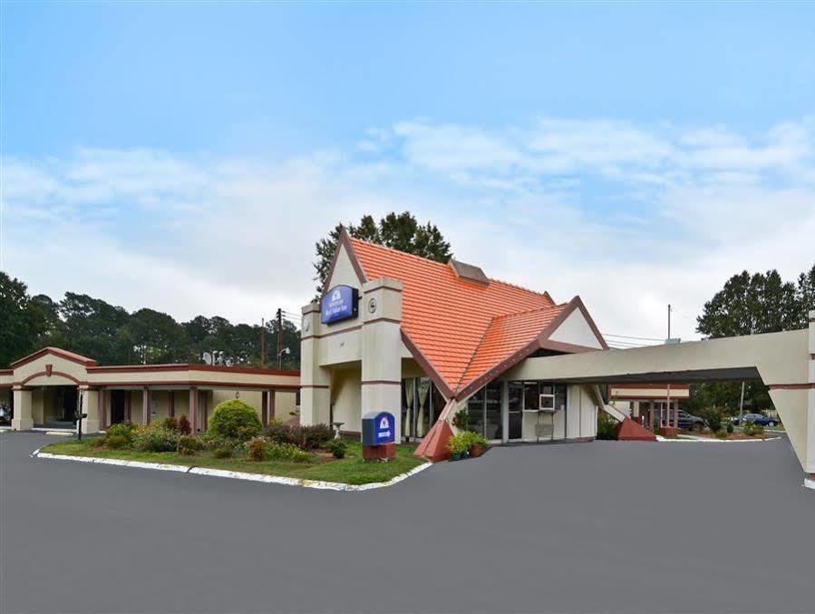 Americas Best Value Inn Smithfield Esterno foto