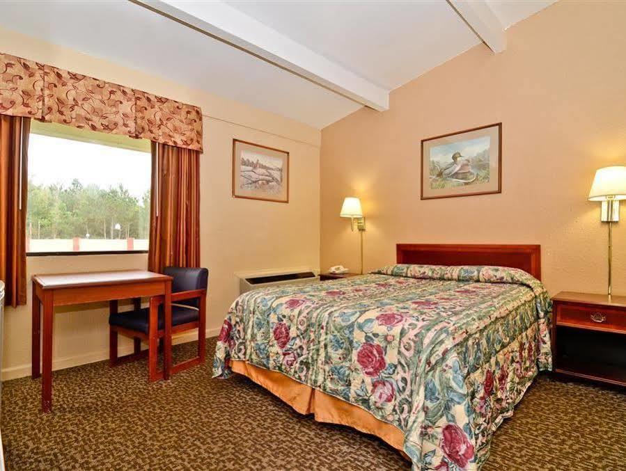 Americas Best Value Inn Smithfield Esterno foto